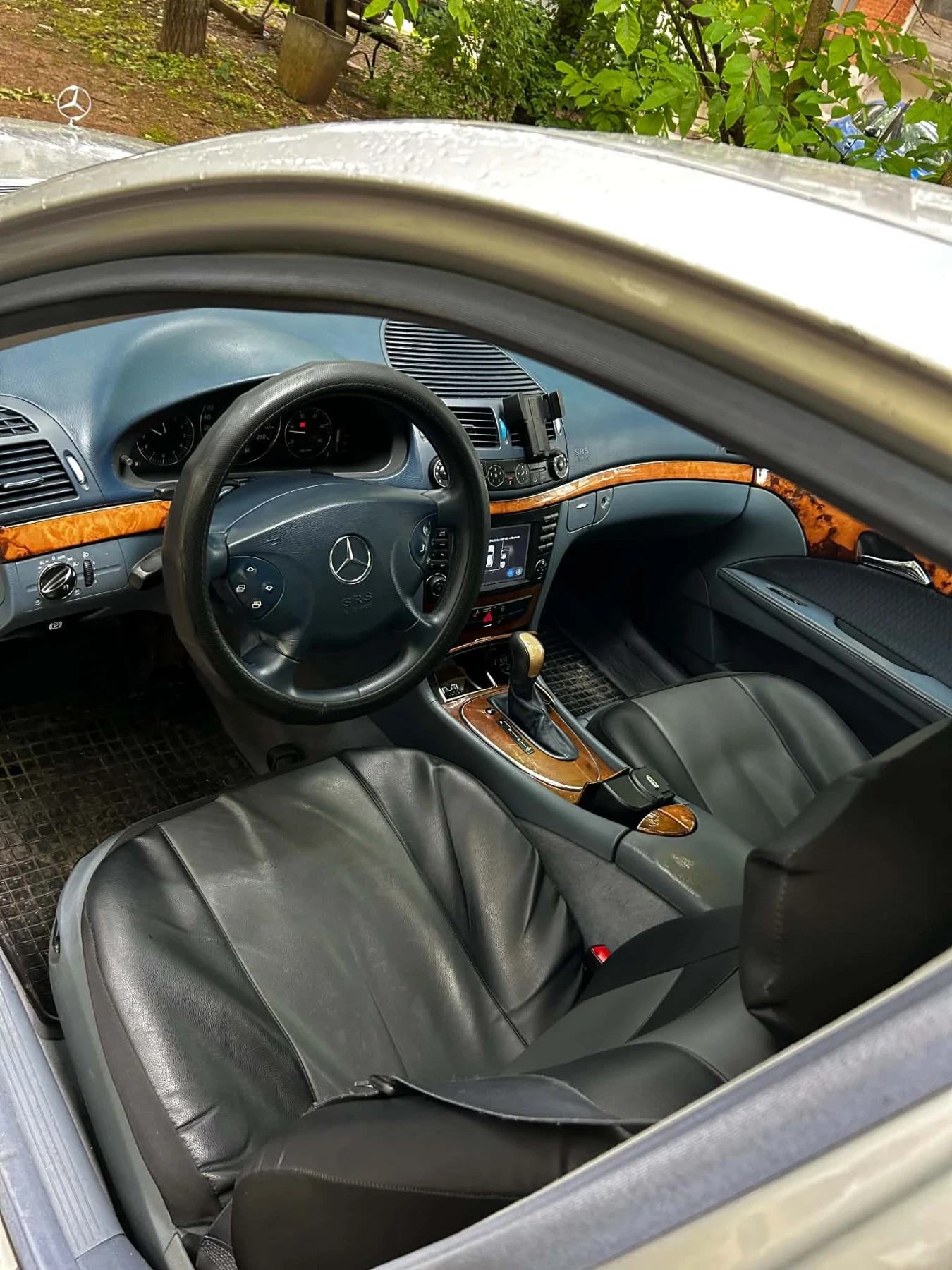 Mercedes-Benz E 220 2.2 CDI, снимка 7 - Автомобили и джипове - 56707081