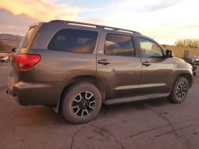 Toyota Sequoia SR5 AWD | Mobile.bg    3