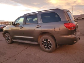 Toyota Sequoia SR5 AWD | Mobile.bg    2