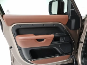 Land Rover Defender 110 P635 OCTA PANORAMA MATRIX 360-CAM | Auto.bg — изображение 13