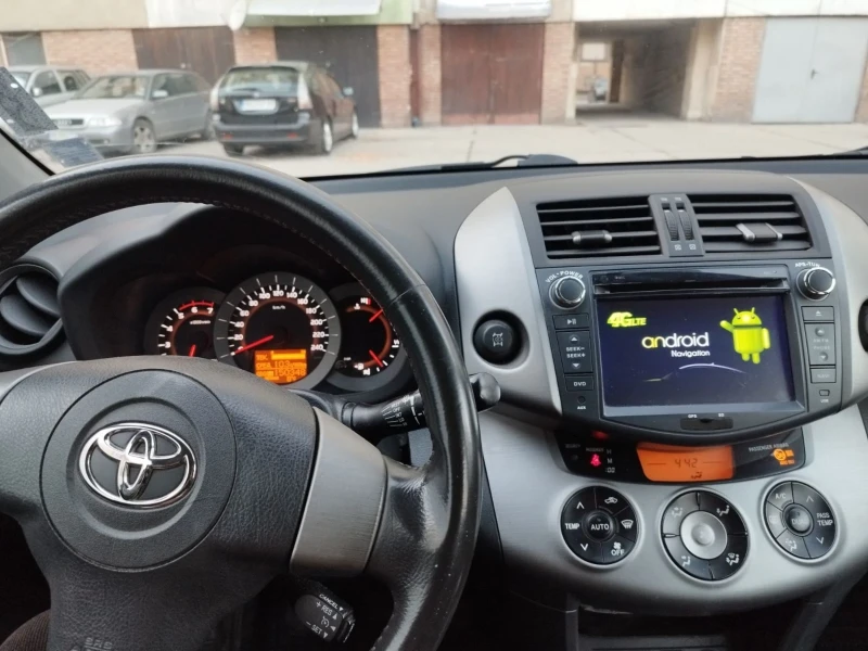 Toyota Rav4, снимка 7 - Автомобили и джипове - 48002673