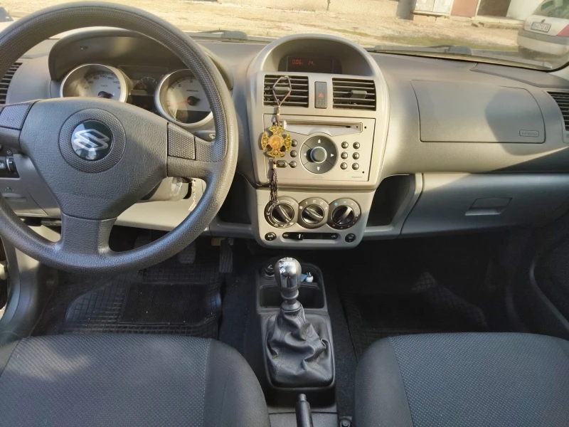 Suzuki Ignis, снимка 7 - Автомобили и джипове - 48907363