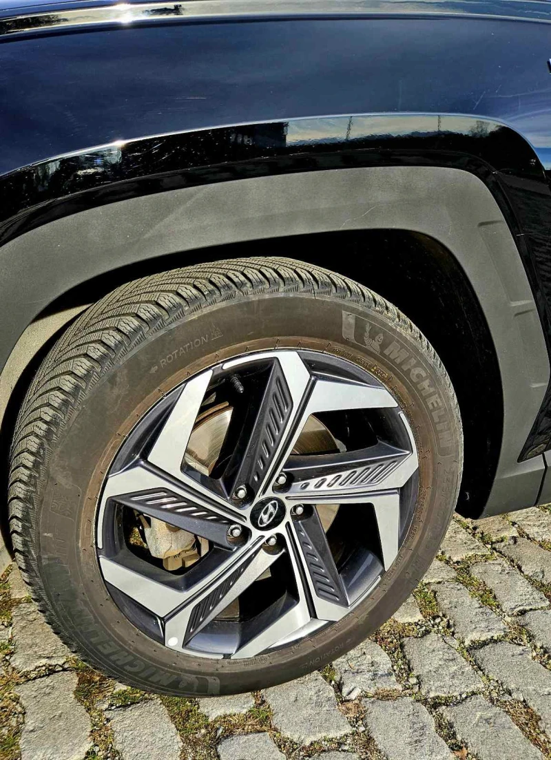 Hyundai Tucson, снимка 10 - Автомобили и джипове - 52391766