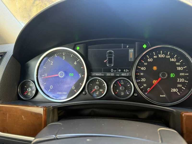 VW Touareg 3.0 offroad, снимка 8 - Автомобили и джипове - 52734837