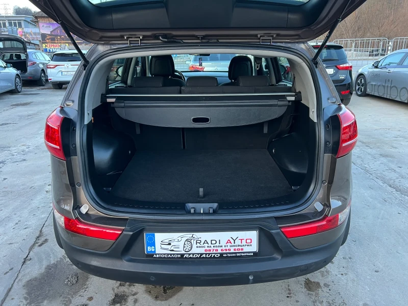 Kia Sportage 2.0i БЕНЗИН АВТОМАТ ШВЕЙЦАРИЯ, снимка 5 - Автомобили и джипове - 52817563
