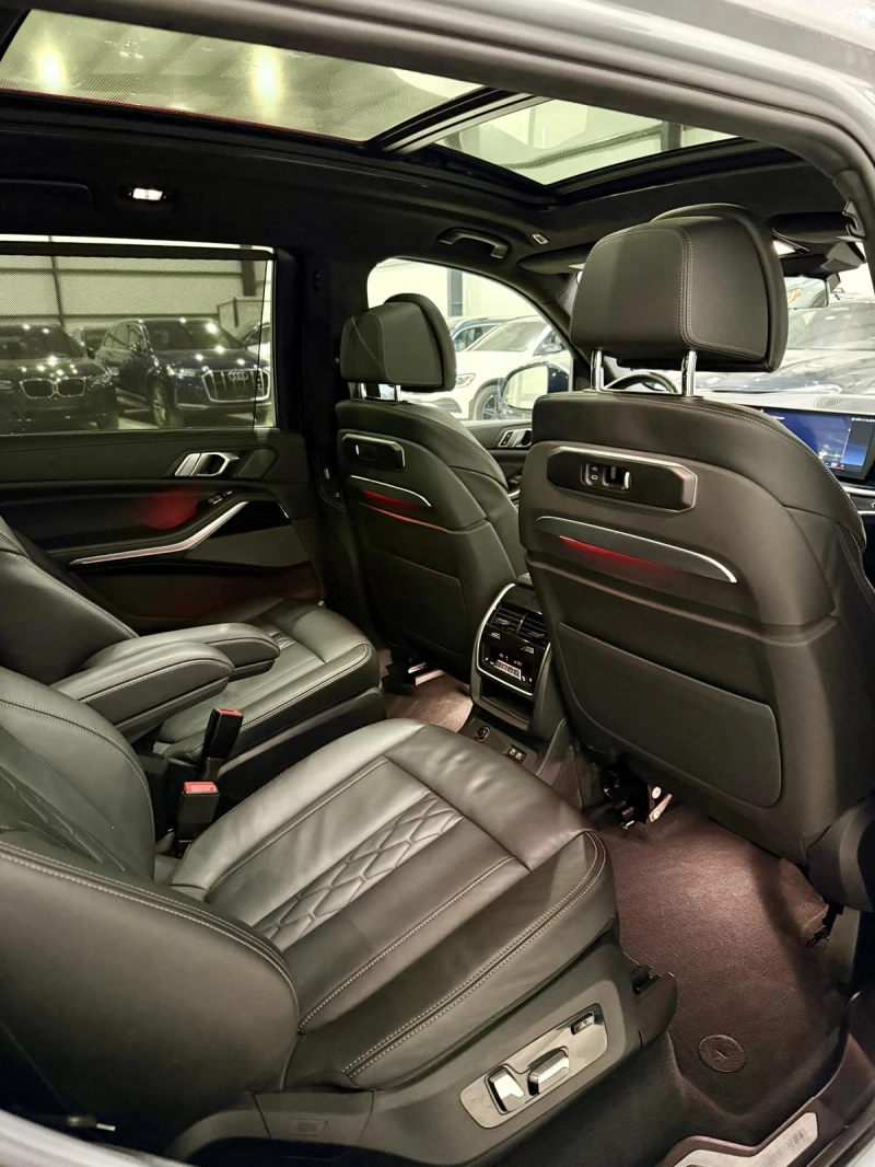 BMW X7 40i M Sport Shadow Line, снимка 11 - Автомобили и джипове - 53012133