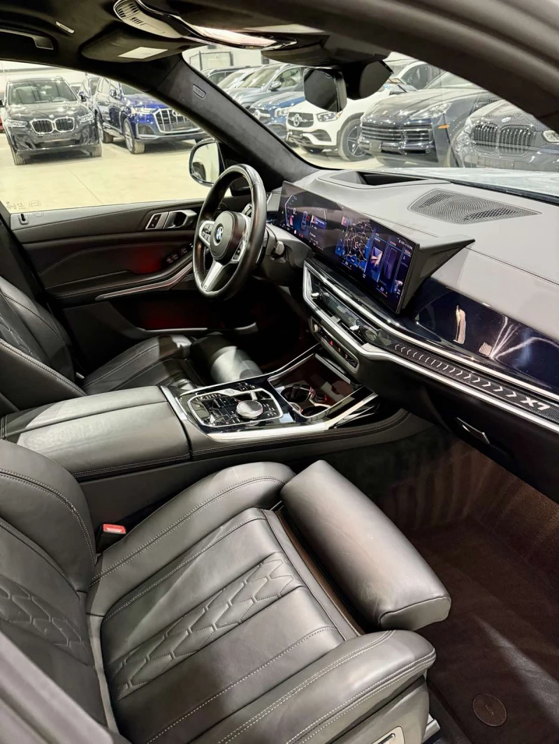 BMW X7 40i M Sport Shadow Line, снимка 12 - Автомобили и джипове - 53012133