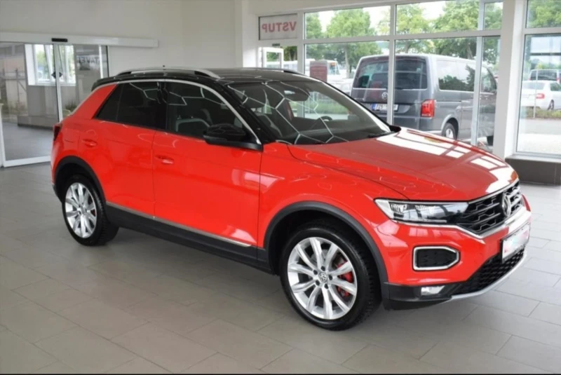 VW T-Roc 2.0 TSI 4x4 DSG Sport & Style, снимка 2 - Автомобили и джипове - 53291980