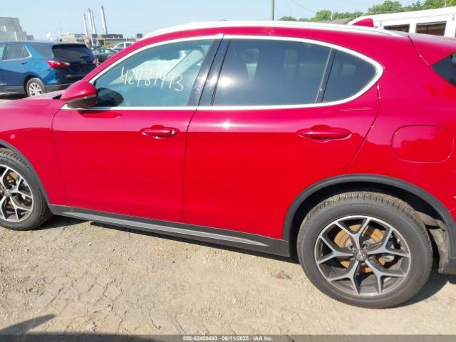 Alfa Romeo Stelvio TI AWD - изображение 4