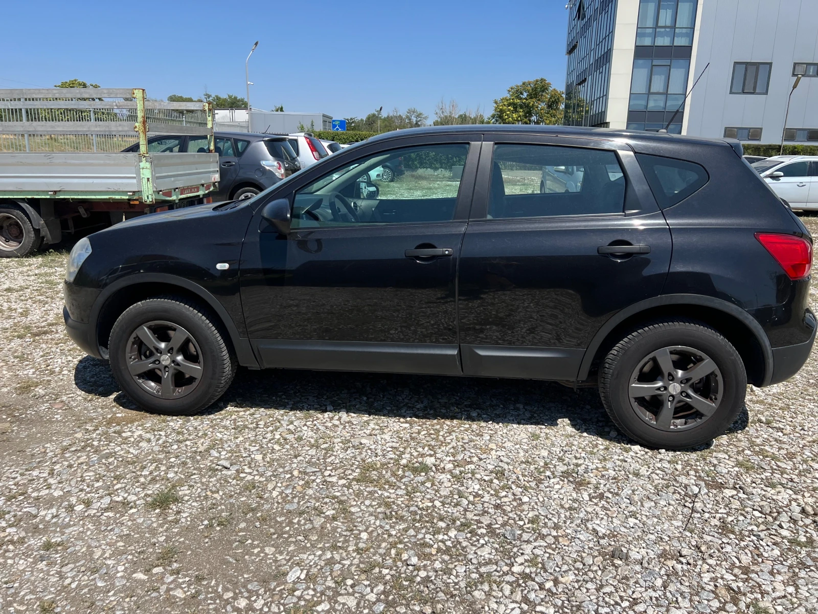 Nissan Qashqai 1.6 I - изображение 8