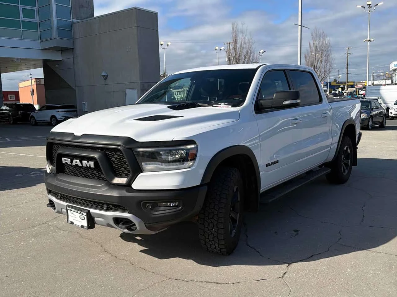 Dodge RAM 1500 REBEL /CARFAX/Кожа/Подгрев/Въздушно окачване - изображение 2