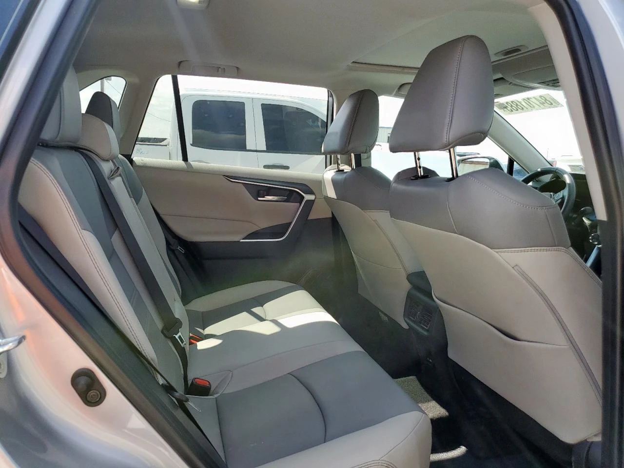 Toyota Rav4 ПОДГРЕВ* КАМЕРА* КЕЙЛЕС* LANE* ASSIST, снимка 11 - Автомобили и джипове - 53714156