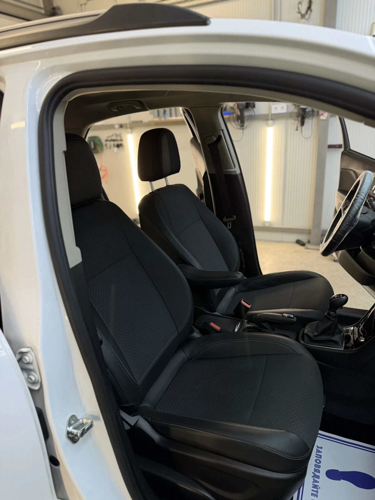Opel Mokka 1.6 ISUZU FACE NAVI, снимка 11 - Автомобили и джипове - 54626108