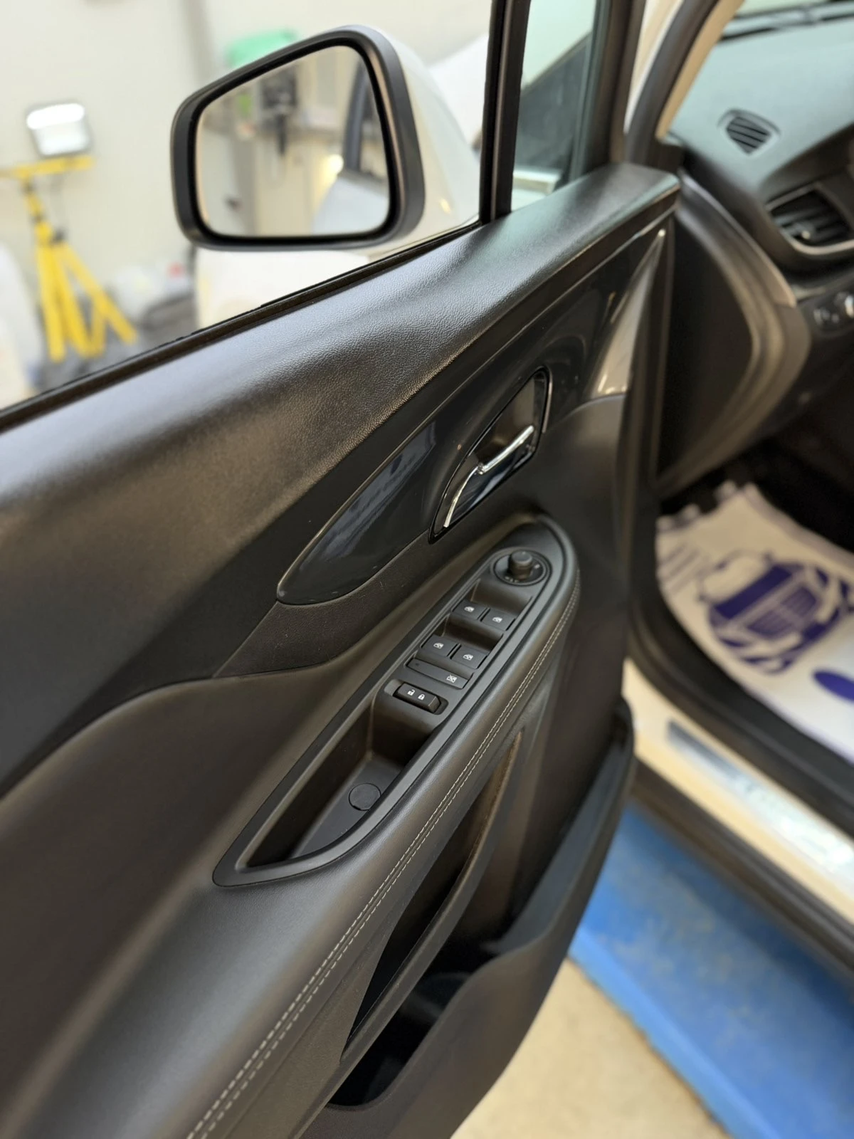 Opel Mokka 1.6 ISUZU FACE NAVI, снимка 7 - Автомобили и джипове - 54626108