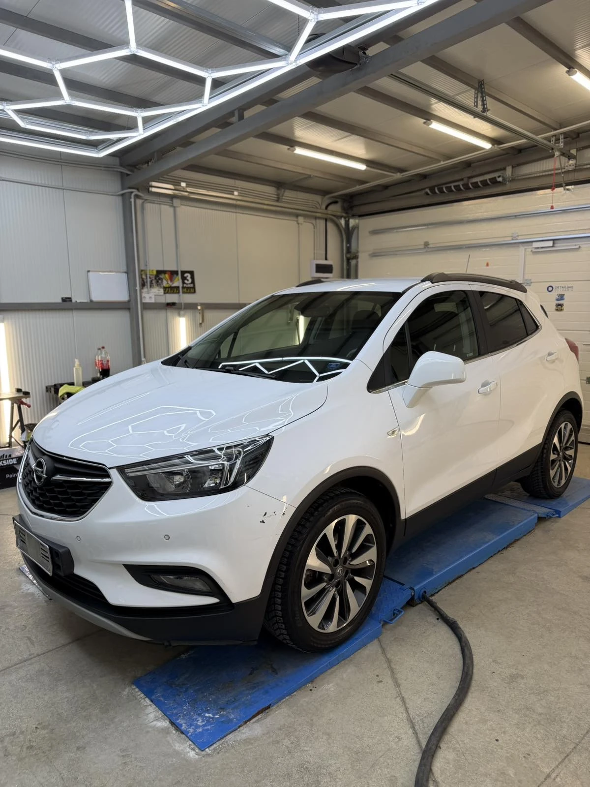 Opel Mokka 1.6 ISUZU FACE NAVI, снимка 2 - Автомобили и джипове - 54626108