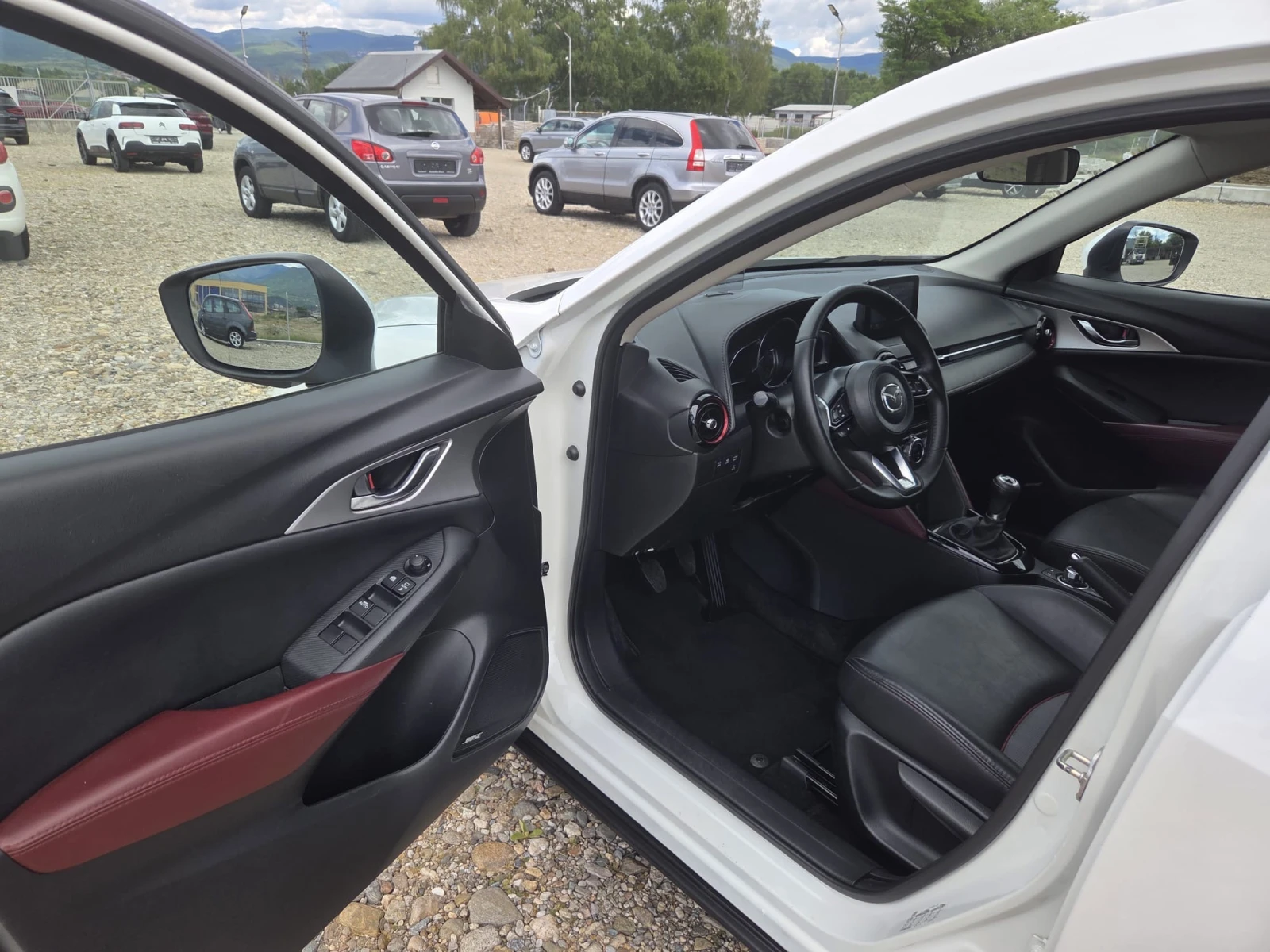 Mazda CX-3 1.5d 145000км/Head-up/Камера/Bose/Лизинг, снимка 9 - Автомобили и джипове - 54893913
