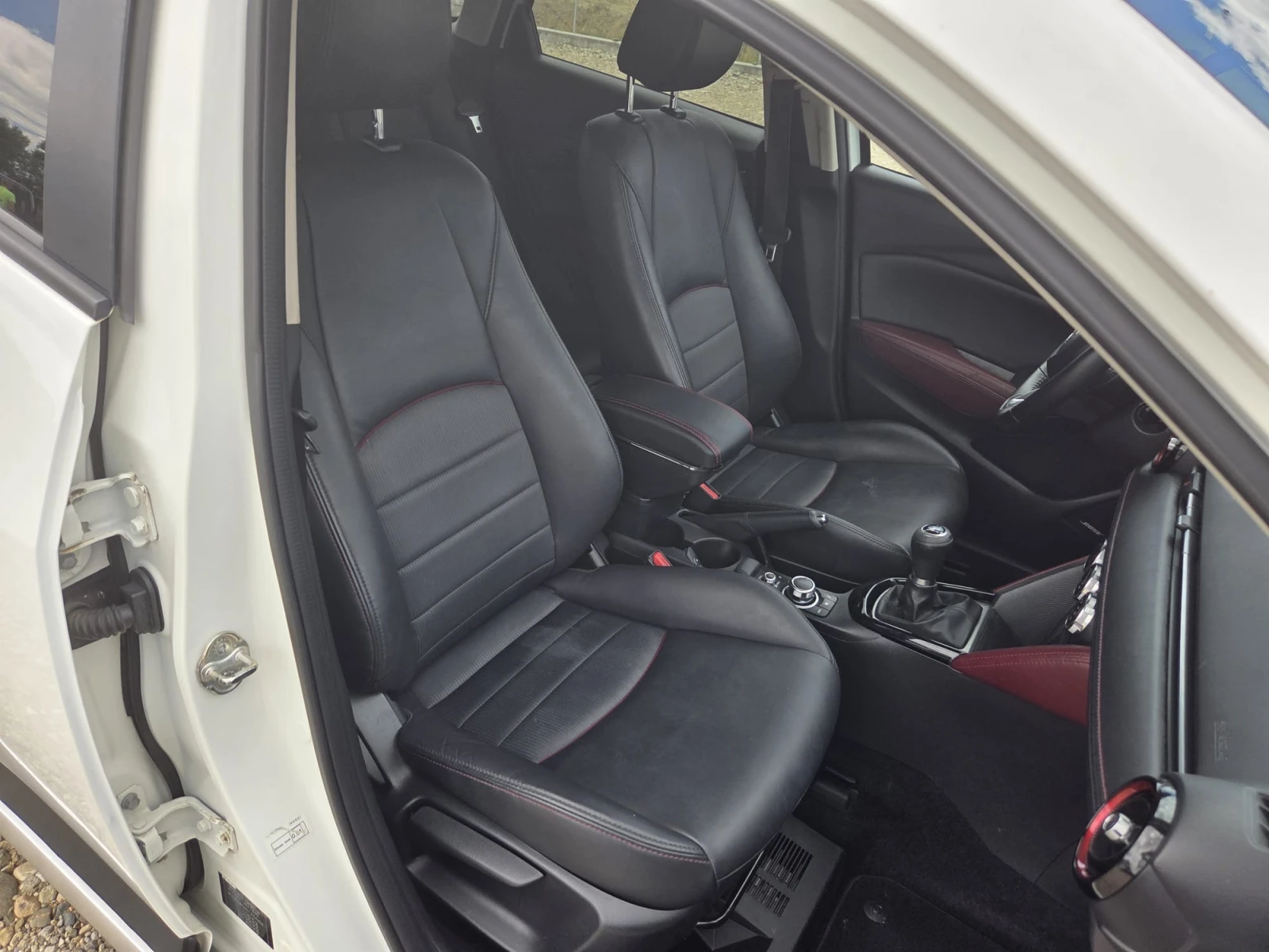 Mazda CX-3 1.5d 145000км/Head-up/Камера/Bose/Лизинг, снимка 12 - Автомобили и джипове - 54893913