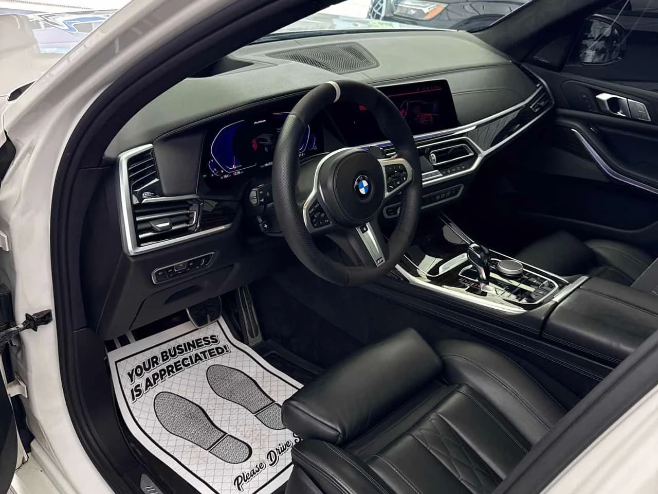 BMW X7 * xDrive40i * CARFAX * БЕЗ ИНЦИДЕНТИ * АВТОКРЕДИТ , снимка 7 - Автомобили и джипове - 55274734