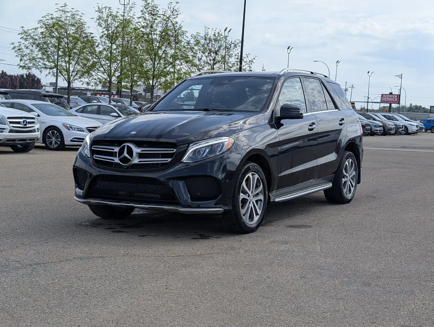 Mercedes-Benz GLE 350 d 4Matic * ПОДГРЕВ * 360 * HARMAN K * ПАНОРАМА, снимка 2 - Автомобили и джипове - 55939416