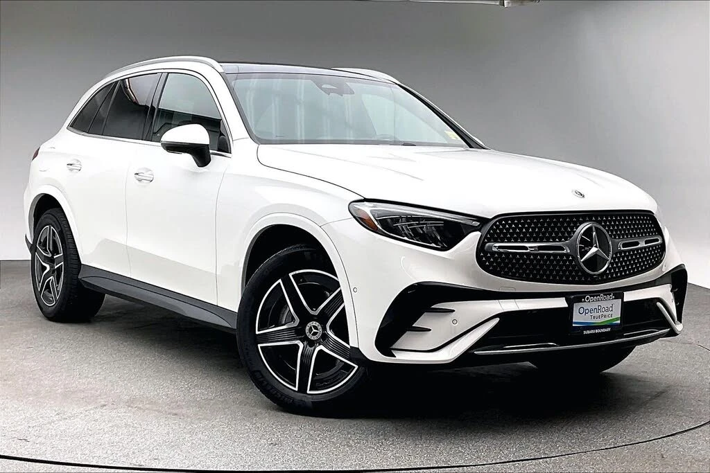 Mercedes-Benz GLC 300 4MATIC* AMG LINE* DISTRONIC* 360 КАМЕРИ* КРАЙНА ЦЕ, снимка 3 - Автомобили и джипове - 55942582