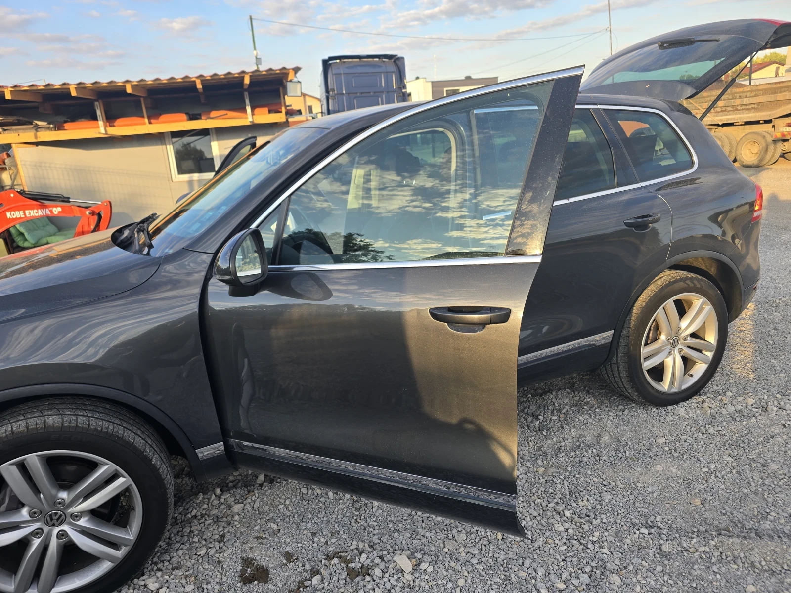 VW Touareg 3.0 D Face, снимка 2 - Автомобили и джипове - 56209193