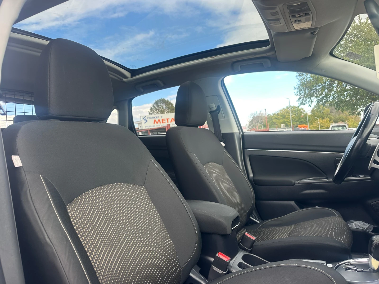 Mitsubishi ASX Automatic! 2.2di-d!4x4 awd! Xenon!Panorama! , снимка 14 - Автомобили и джипове - 56650979