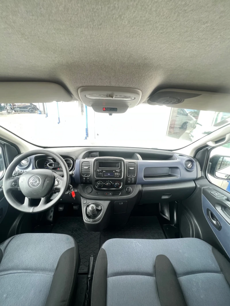 Renault Trafic 6-места / Климатик, снимка 14 - Бусове и автобуси - 51882389