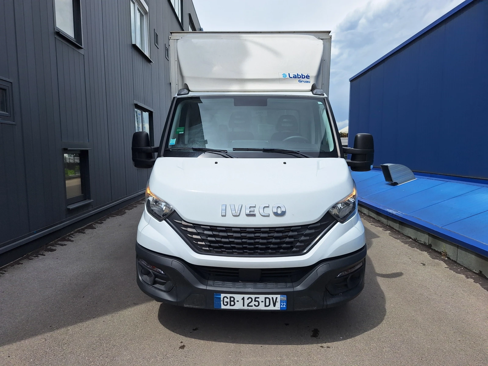 Iveco Daily 35C16 - изображение 2