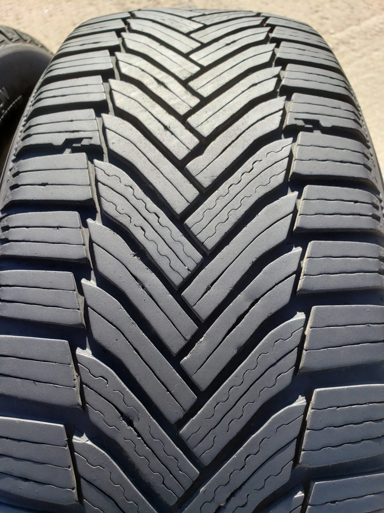 Гуми Зимни 205/60R16