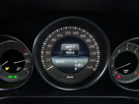 Mercedes-Benz E 300 4Matic Avantgarde - САМО 30% АВАНС, снимка 8