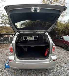 Toyota Corolla verso, снимка 9