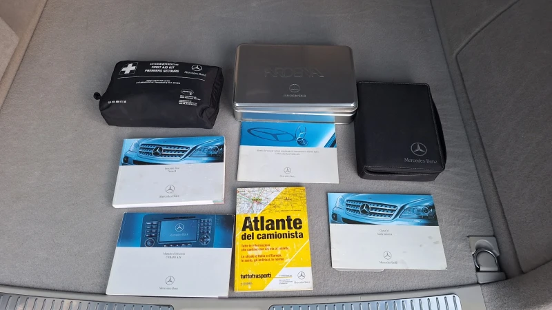 Mercedes-Benz ML 320 CDI 4MATIC , снимка 11 - Автомобили и джипове - 49379512