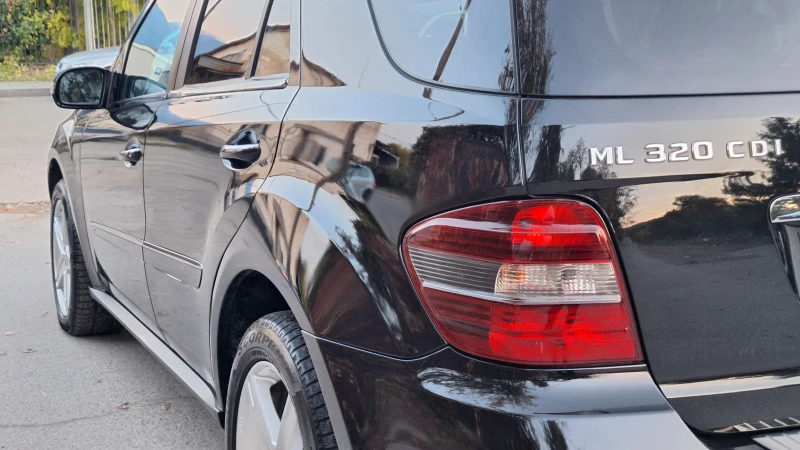 Mercedes-Benz ML 320 CDI 4MATIC , снимка 8 - Автомобили и джипове - 49379512