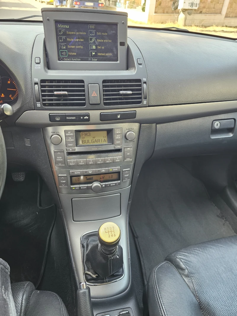 Toyota Avensis Facelift!! 6СК! * КЛИМАТРОНИК* КОЖА!НАВИ!   ТОП!!, снимка 14 - Автомобили и джипове - 52498405