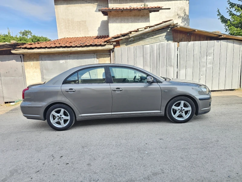 Toyota Avensis Facelift!! 6СК! * КЛИМАТРОНИК* КОЖА!НАВИ!   ТОП!!, снимка 6 - Автомобили и джипове - 52498405
