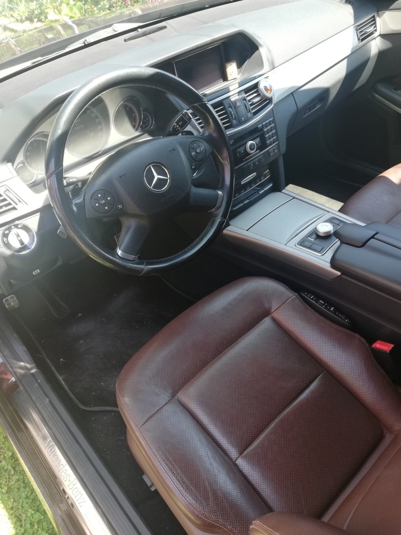 Mercedes-Benz E 350 Avangarde, снимка 10 - Автомобили и джипове - 43864056