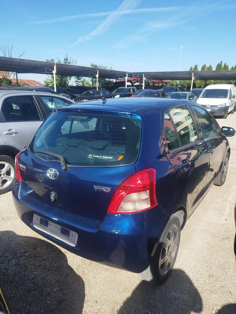 Toyota Yaris БЕНЗИН ИТАЛИЯ, снимка 7 - Автомобили и джипове - 47616179