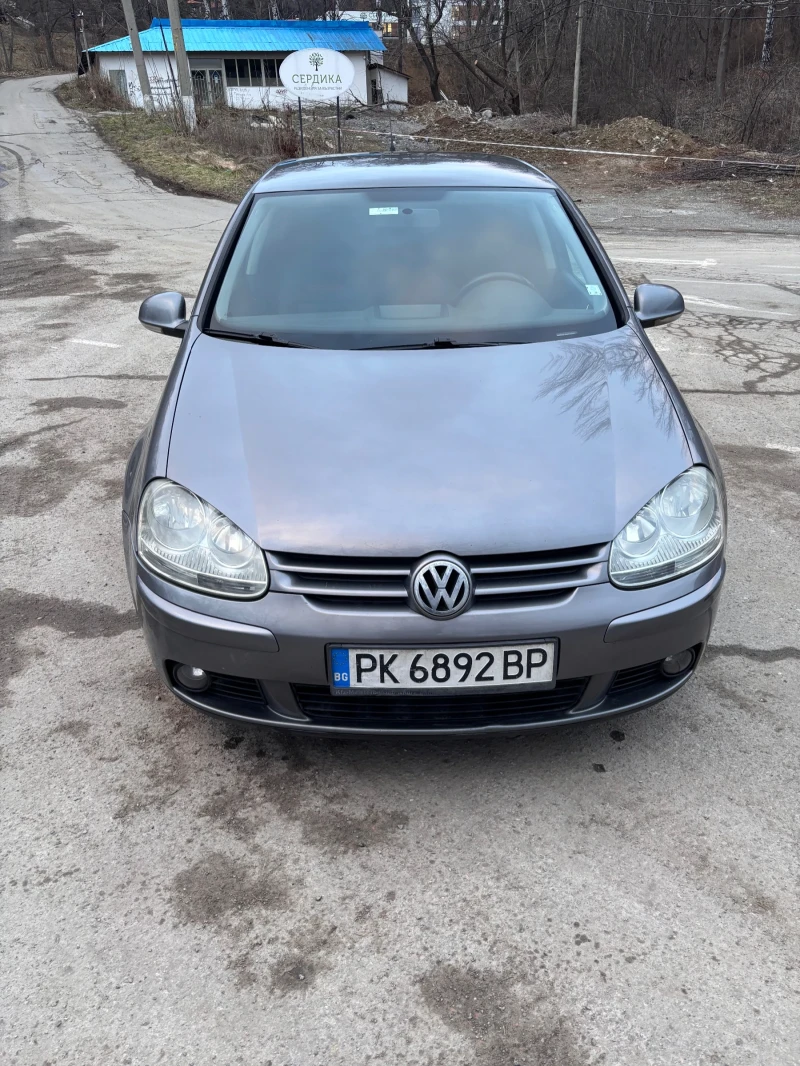 VW Golf, снимка 1 - Автомобили и джипове - 48802366