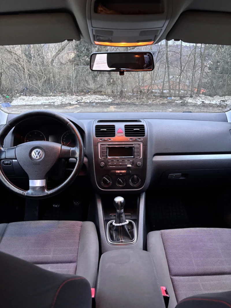 VW Golf, снимка 5 - Автомобили и джипове - 48802366