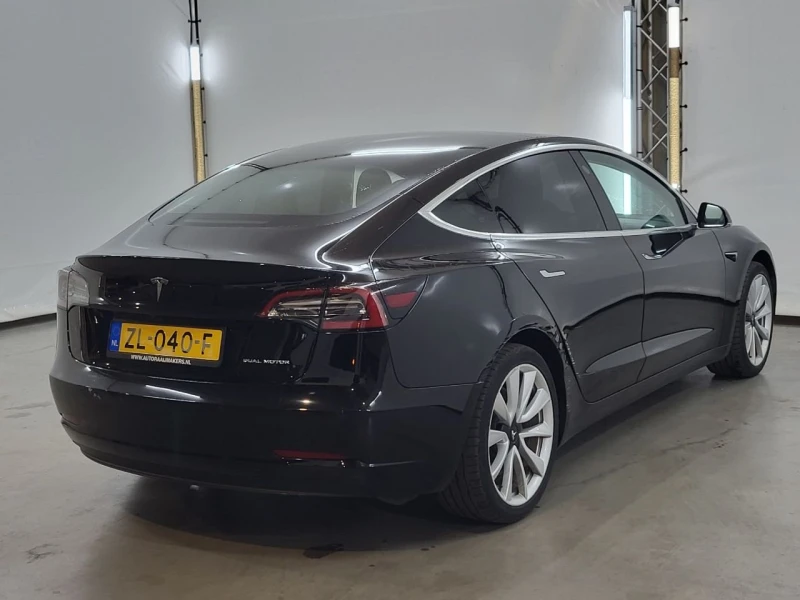 Tesla Model 3  4х4 Европейска Гаранция, снимка 3 - Автомобили и джипове - 50392053