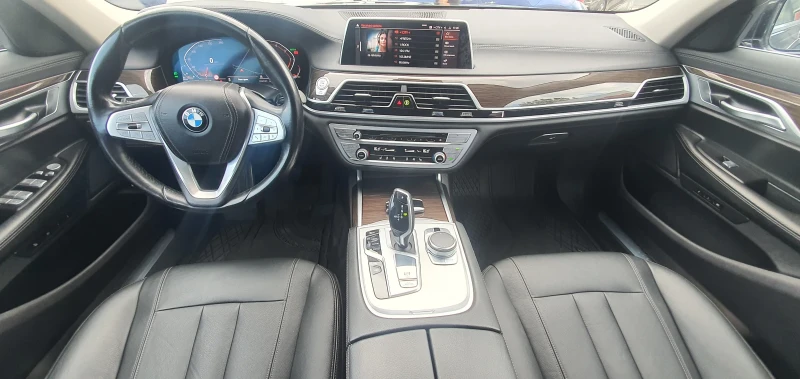 BMW 740 LONG X DRIVE , снимка 13 - Автомобили и джипове - 51193559