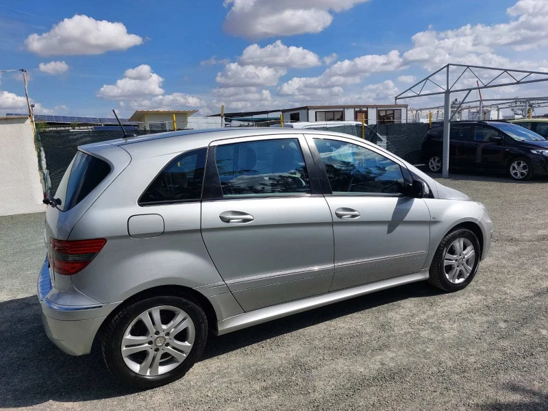 Mercedes-Benz B 200 2.0i, снимка 3 - Автомобили и джипове - 51836993