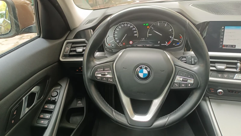 BMW 318, снимка 12 - Автомобили и джипове - 52040957