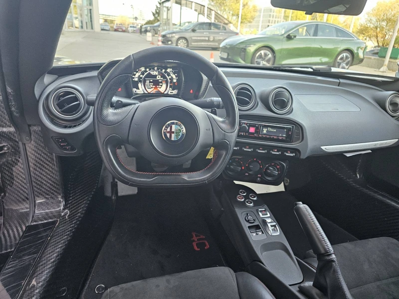 Alfa Romeo 4C, снимка 9 - Автомобили и джипове - 52654751
