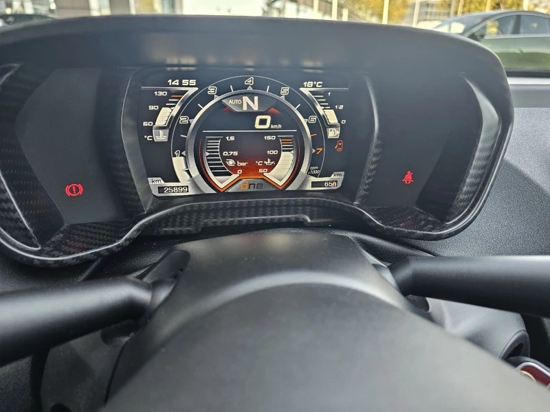 Alfa Romeo 4C, снимка 11 - Автомобили и джипове - 52654751