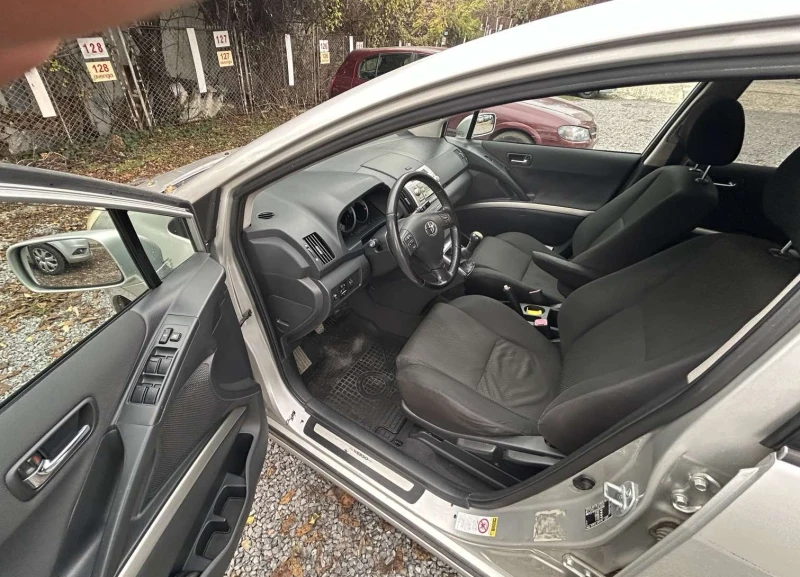 Toyota Corolla verso, снимка 5 - Автомобили и джипове - 52451808