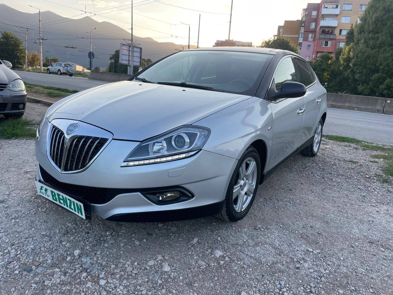 Lancia Delta 1.4i-TURBO-PANORAMA, снимка 1