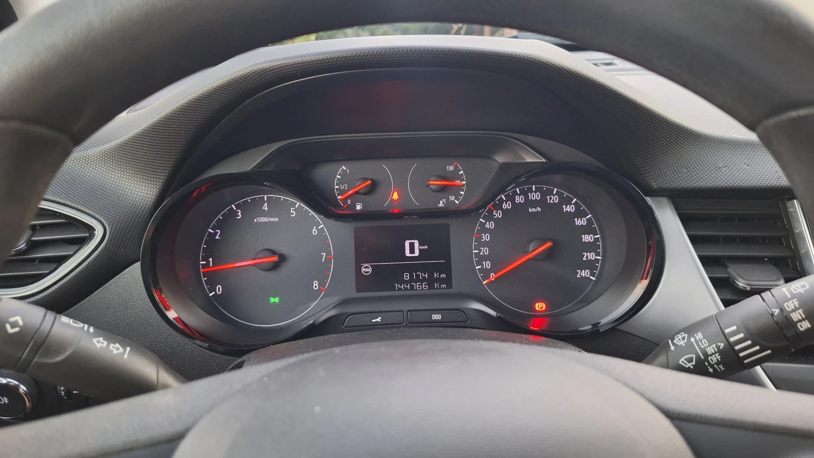 Opel Crossland X EURO 6B - изображение 9