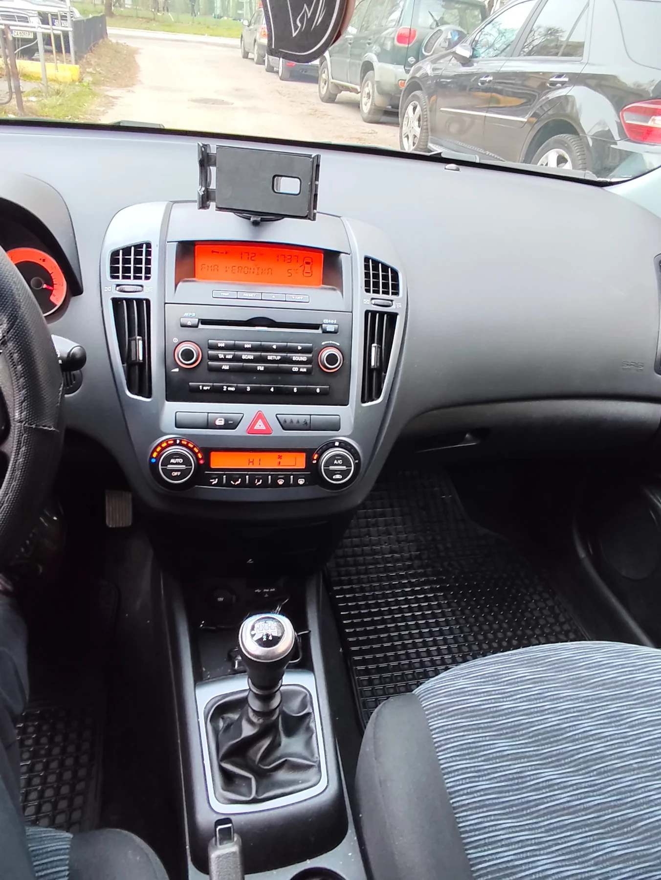 Kia Ceed Facelift!! ! * КЛИМАТРОНИК*  !ТОП!!, снимка 14 - Автомобили и джипове - 53859001