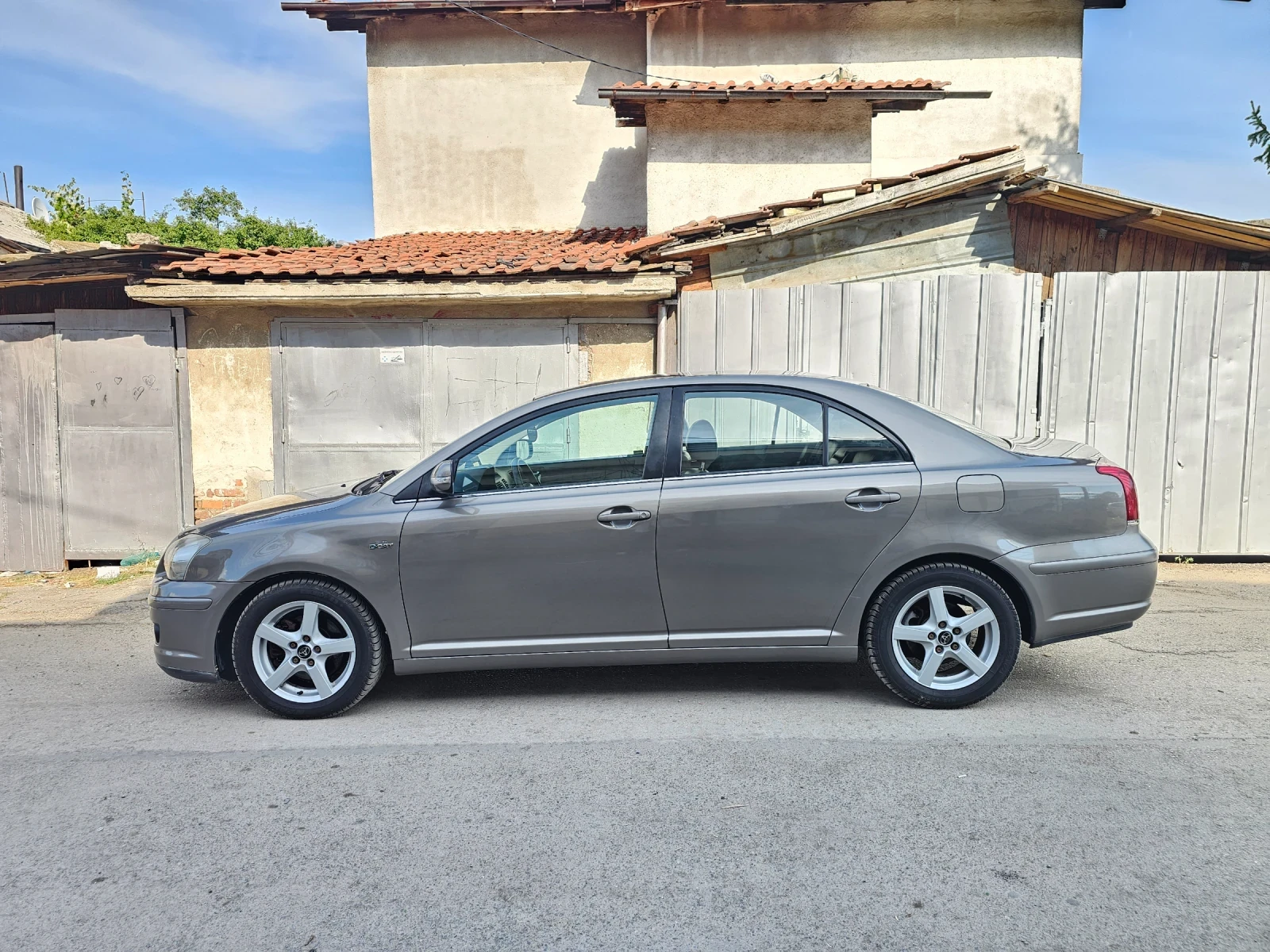 Toyota Avensis Facelift!! 6СК! * КЛИМАТРОНИК* КОЖА!НАВИ!   ТОП!! - изображение 2